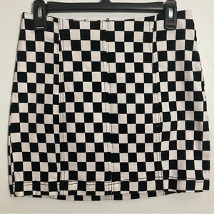 TINSELTOWN size small checkered skirt